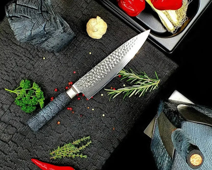 Damast-Chefmesser & Eiche-Schneidebrett im Set – für kraftvolle Küchenarbeit