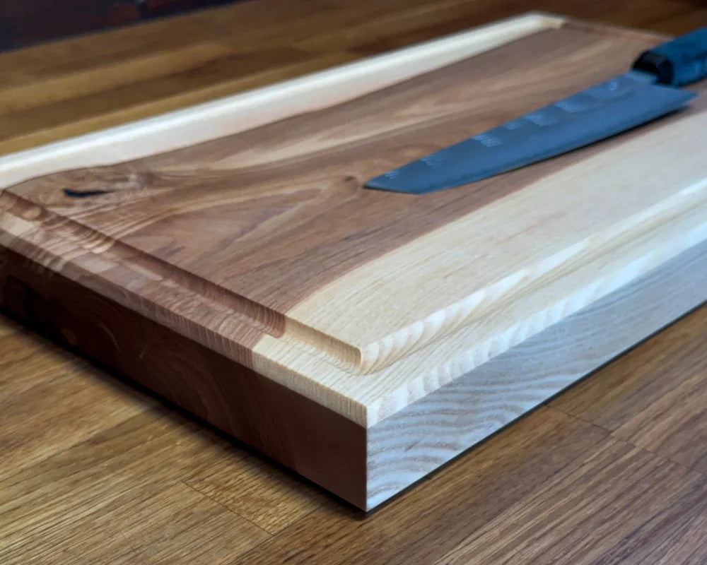 Esche Schneidebrett 50x30 cm – helles Holzbrett für die tägliche Küche