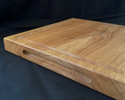OAK SQUARE – quadratisches Eiche-Schneidebrett für Küche und BBQ | 45 × 45 × 5 cm