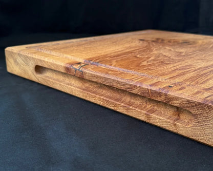 OAK SQUARE XL – großes Eiche-Schneidebrett mit lebendiger Maserung | 50 × 50 × 5 cm