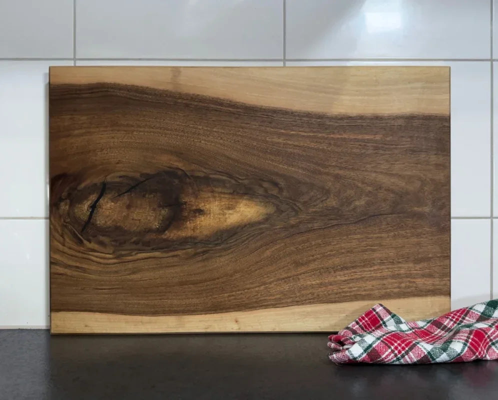 Glatte Rückseite – Nussbaum Schneidebrett 60x40x4 cm beidseitig nutzbar