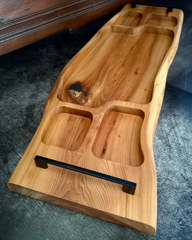 Pitmaster Board 100x32x4cm – BBQ & Catering Brett aus Ulme mit 5 Serviermulden