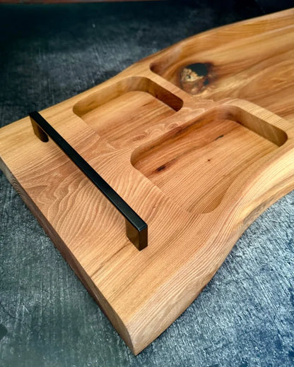 Pitmaster Board 100x32x4cm – BBQ & Catering Brett aus Ulme mit 5 Serviermulden