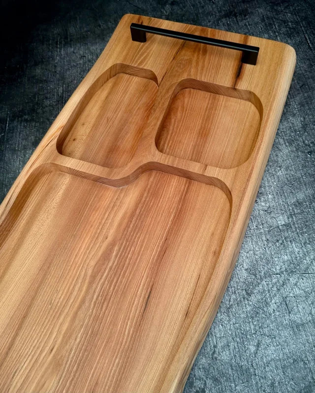 Pitmaster Board 100x32x4cm – BBQ & Catering Brett aus Ulme mit 5 Serviermulden