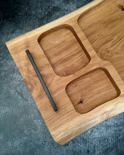 Pitmaster Board 70x40x4cm – BBQ Servierbrett aus Eiche mit 3 Servierzonen