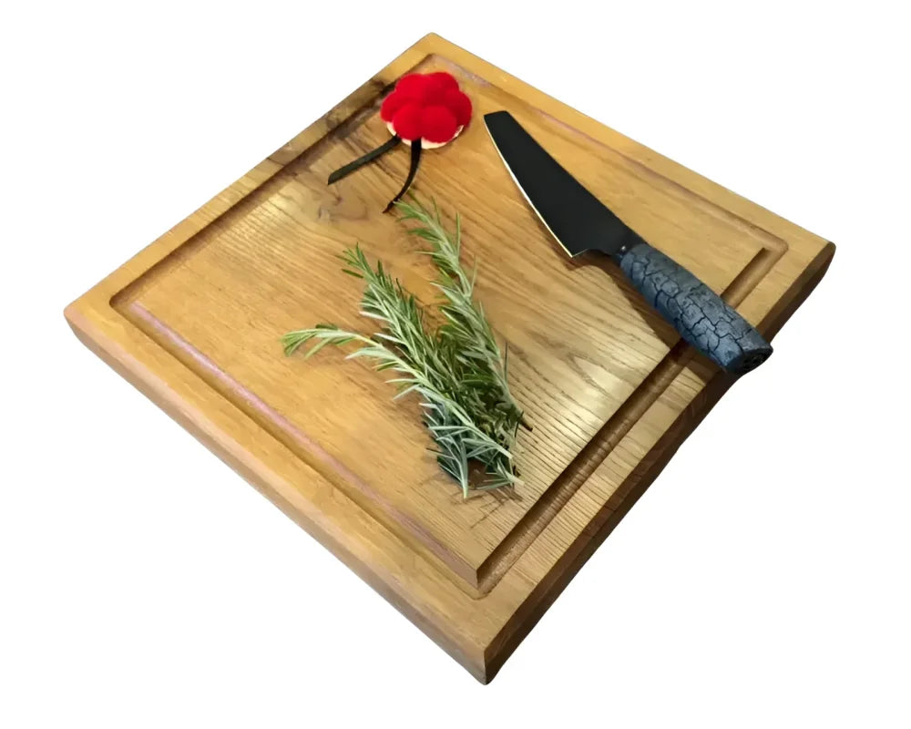 Quadratisches Schneidebrett 30×30 cm mit umlaufender Saftrille