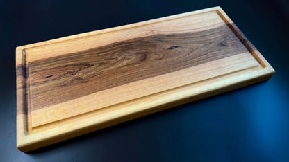Holzschneidebrett aus Ulme Massivholz mit einzigartigem Muster und Saftnuten