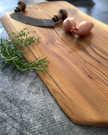 Ulme Schneide- und Servierbrett 66x34cm für Grill Küche und Tisch