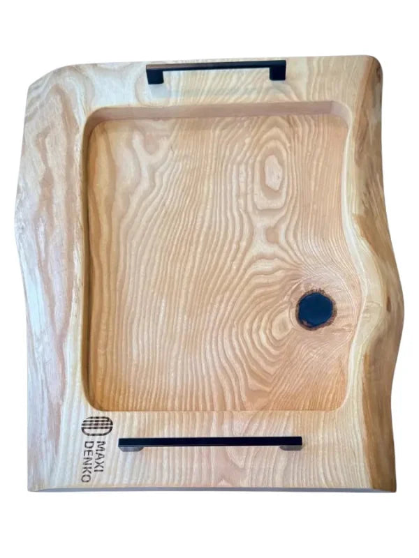 Holz Servierbrett aus Esche mit natürlichem Knotholz und einzigartiger Maserung