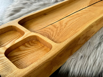 Holz Servierbrett mit rechteckigen Fächern, ideal für Gastronomie und Grillen
