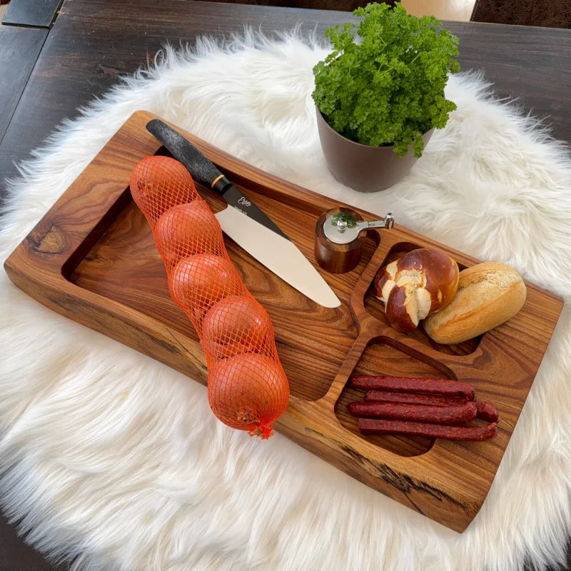 Leckeres Holzbrett für Tapas und Snacks, UNIKAT Snack Pit aus Ulmenholz kaufen